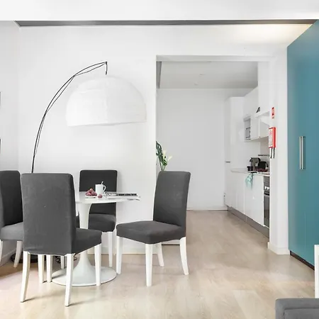 Altido Graca 1-br With Green Terrace And Bbq شقة