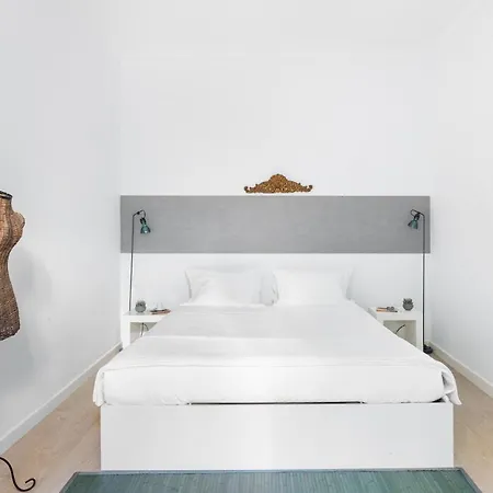Altido Graca 1-br With Green Terrace And Bbq